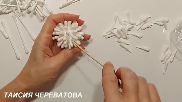 БЕЗУМНО, но КАК КРАСИВЕННО... использование ушных палочек+ватные диски!diy поделки,3-идеи-Деньматер смотреть онлайн