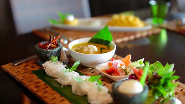 The Westin Siray Bay Resort & Spa, Phuket смотреть онлайн