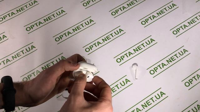Что делать если не подключаются наушники Airpods или работает только один наушник смотреть онлайн