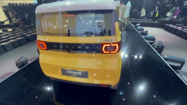 ALL NEW 2021 Wuling Hongguang Mini EV Macaron Edition- Exterior And Interior смотреть онлайн