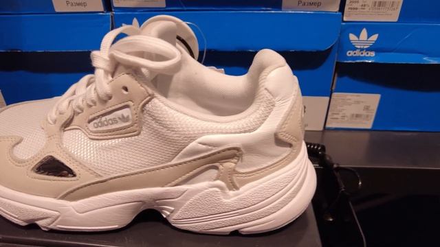 Я в шоке! Зависла в Дисконт центре ADIDAS! Такие кроссовки АДИДАС готова купить себе!
