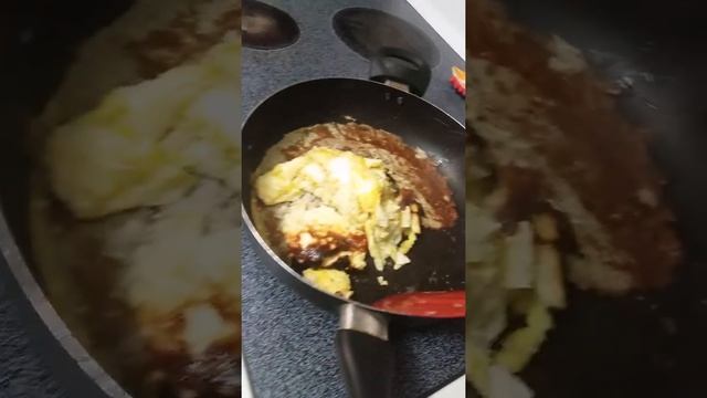 Trying to make a omelet with Lance Adams syndrome standing up for the first time sometimes it doesn смотреть онлайн