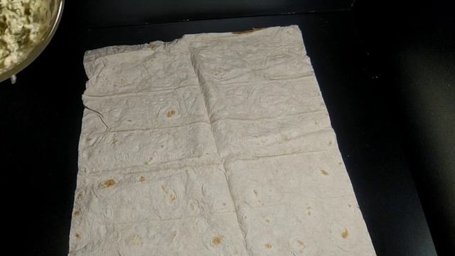 Новогодний рецепт,с красной икрой,рулетики из лаваша,икра красная как подать. смотреть онлайн