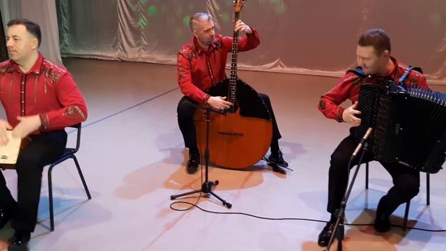 ВЕЧЕРКА ЗАЖИГАЕТ ПОД БАЯН!??? смотреть онлайн