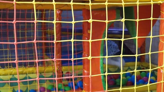 VLOG Gloria в Развлекательном Центре Игровая Детская Комната Amusement Center Kids Playroom смотреть онлайн