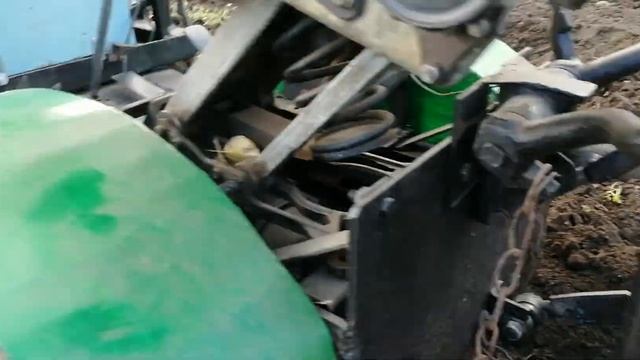 Спустя год самодельный трактор пахота.. смотреть онлайн