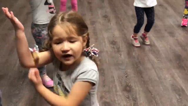 Танцы дети 4+ TatAlex смотреть онлайн