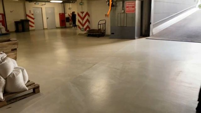 Подземный паркинг. Замена полимерного покрытия пола на полиуретанцементное смотреть онлайн