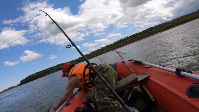 СЛОМАННАЯ щука!ВИДЕЛИ?Рыбалка поиск щучьих мест.Иртыш,Казахстан смотреть онлайн