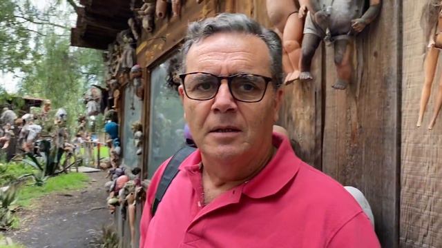 LLEVE A MIS VECINOS A LA ISLA DE LAS MUÑECAS! смотреть онлайн