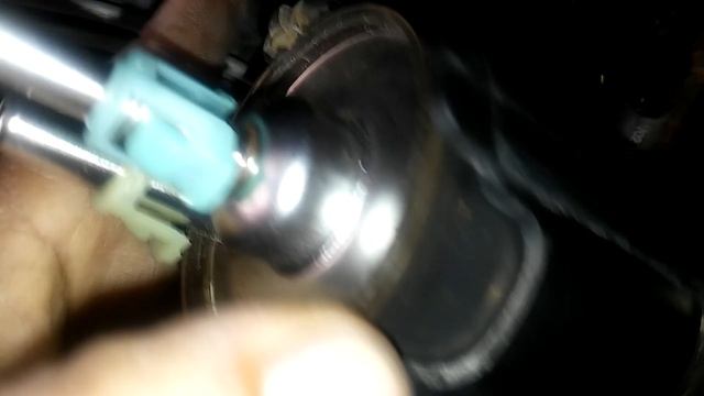 2002 Saturn SL cómo cambiar el filtro de la gasolina. смотреть онлайн