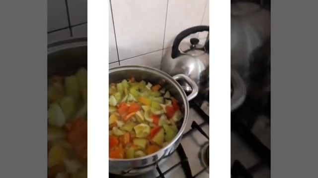 Сладкий маринованный перец + Пицца смотреть онлайн