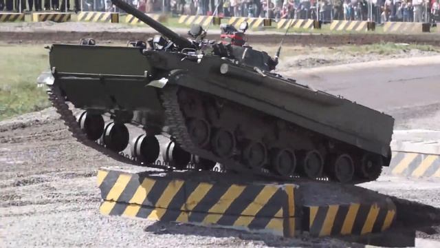 Multi-ton tank jumping | Tank flights смотреть онлайн