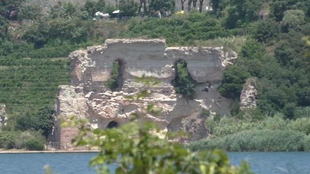 Италия. Неаполь. Поццуоли. Озеро Аверно смотреть онлайн