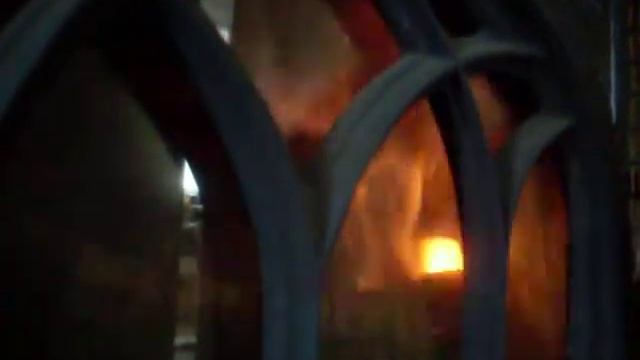 Начало пиролиза в печке JOTUL F3 TD смотреть онлайн