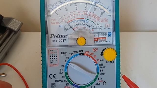 COMO USAR UM MULTIMETRO ANALOGICO смотреть онлайн