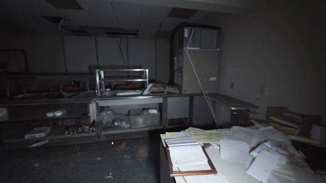 We Found Patient Blood In An Untouched Abandoned Hospital In USA смотреть онлайн