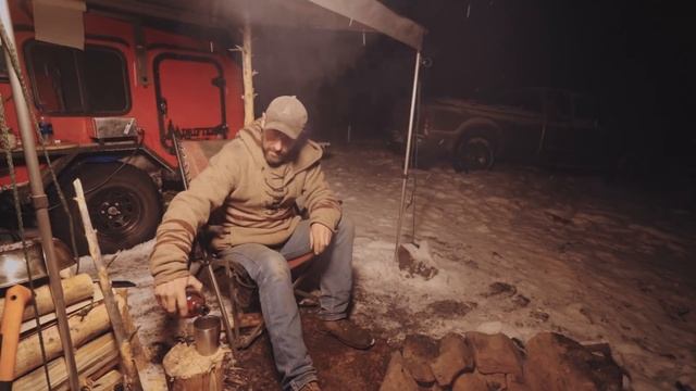 Winter Camping - First Time in Snow смотреть онлайн