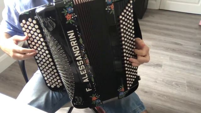 Bella Ciao (accordion solo) смотреть онлайн