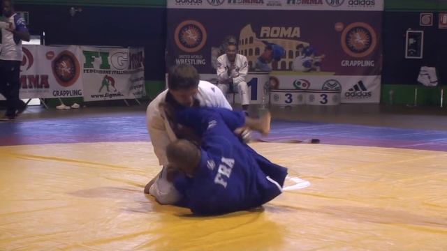 EGC2016 - GRAPPLING GI +100KG - SAK (RUS) VS MARTIAL (FRA) смотреть онлайн