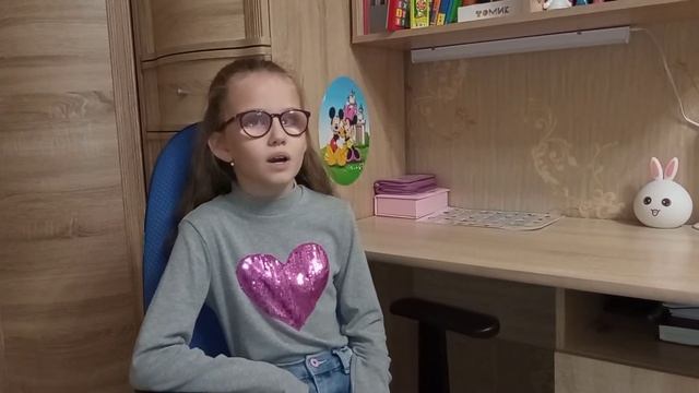Дарья Кассирова 8 лет. стихотворение "Баллада о матери". смотреть онлайн