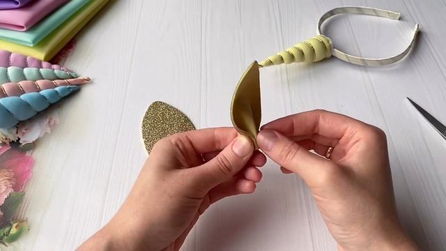 Ободок единорог Ушки из глиттерного фоамирана Unicorn Horn Headband Tutorial Diy Glitter Foam Craft смотреть онлайн