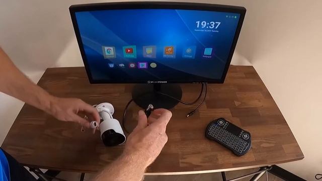 PoE-Powered Monitor Deep Dive: 10 Awesome Ways to Use This Versatile and Powerful Monitor смотреть онлайн