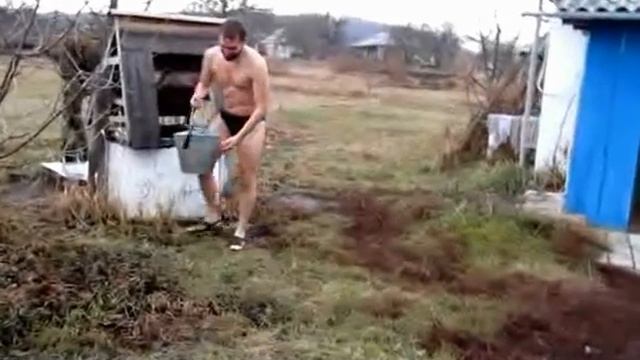 первое обливание садиба_xvid_004.avi смотреть онлайн