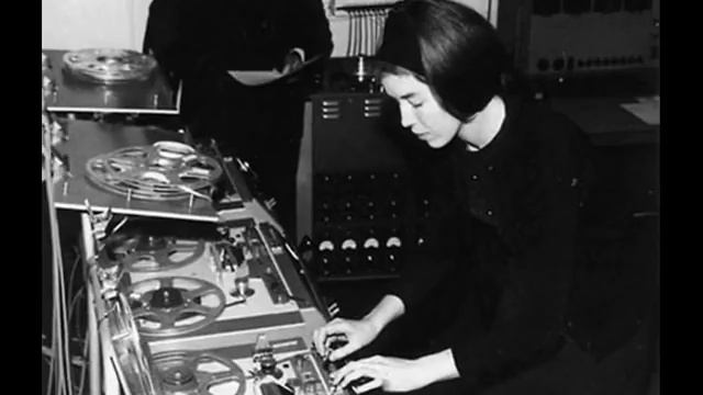 Delia Derbyshire/Blue Veils and Golden Sand смотреть онлайн