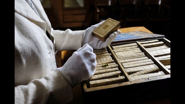 Мастер-класс «Миниатюрные издания книг» (6+) смотреть онлайн