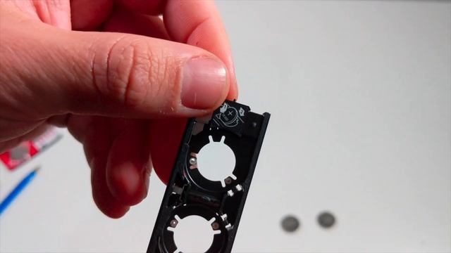 Replacing the NVIDIA Shield TV 2017 Media Remote Batteries "How To" смотреть онлайн