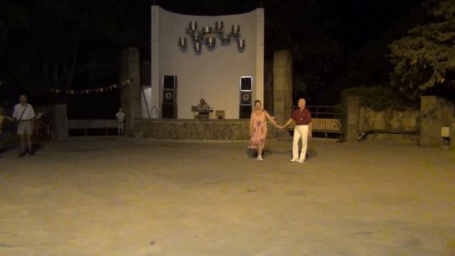 Школа танцев на черноморском курорте Шепси смотреть онлайн