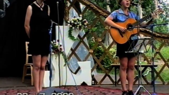 Исполнители - Глухова Людмила, Зайцева Мария. "Моцарт" (автор - Булат Окуджава) смотреть онлайн