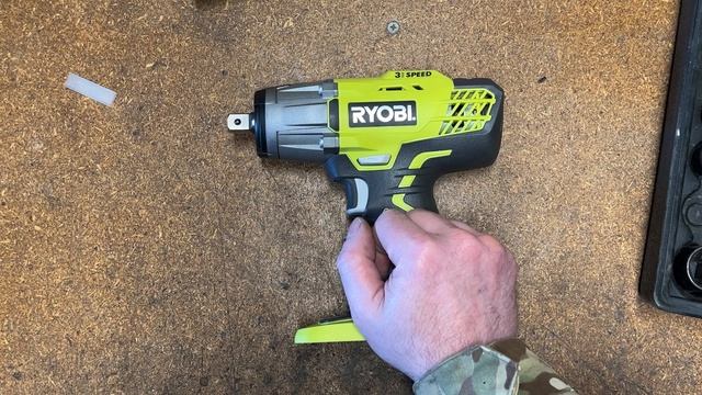 Ryobi R18IW30 impact driver unboxing and test смотреть онлайн