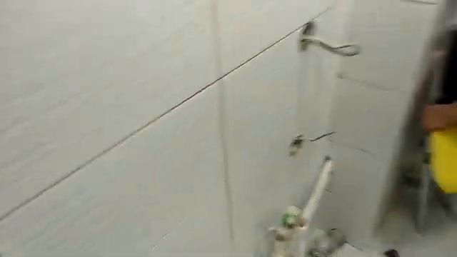 ЛАЙФХАК ОТ ЛЕХИ затирка швов бруском для шлифовки стен (нестандартное решение) смотреть онлайн