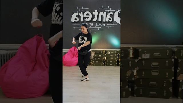 16-Minute Choreo Dance Class | LEARN A DANCE WITH ME! смотреть онлайн