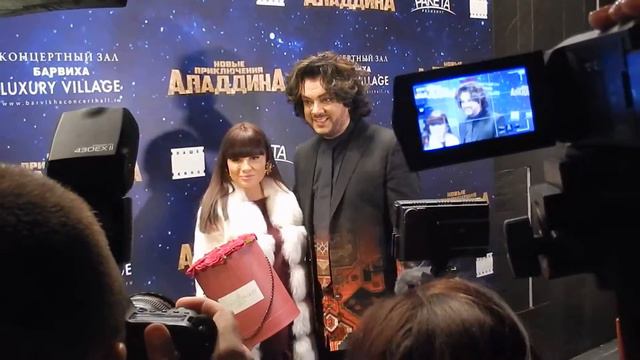 Ф.Киркоров Р.Емельянов.Премьера "Новые приключения Аладдина" Фрагмент5)DSCN4048 смотреть онлайн