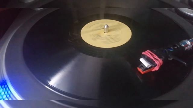 Н. Кнежевич, ВИА "Семь молодых" - "Фатима" смотреть онлайн