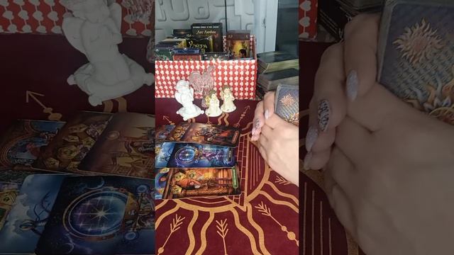 ?Что происходит в его жизни? Мысли и чувства к Вам?!?#tarot смотреть онлайн