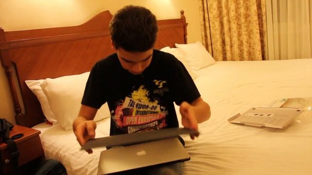 Обзор чехла: Speck для MacBook Air 13" смотреть онлайн
