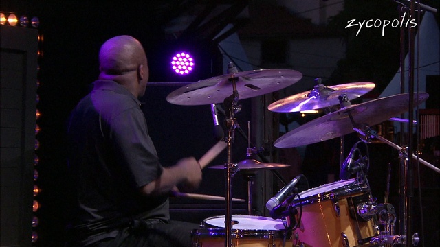 Fred Wesley & The New JBs - Live - Jazz à Vienne 2011 смотреть онлайн
