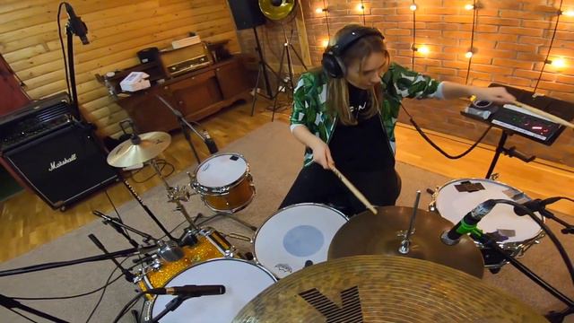 Wiktoria Bialic - Reggae with 3 snares #reggae смотреть онлайн
