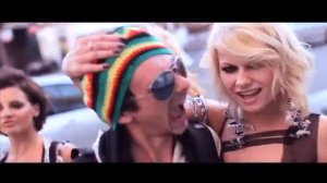 Пающие трусы — На бали