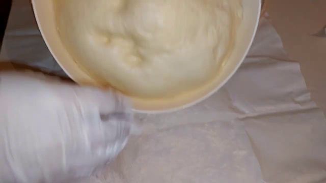 КАЖДЫЙ ИЗ НАС МОЖЕТ СДЕЛАТЬ ЭТО ДОМА🥐 ! Самый простой рецепт булочки!😍 #вкусно #рецепт #булочки смотреть онлайн