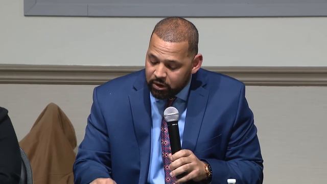 Dolton Board of Trustees approves resolution calling for investigation into mayor смотреть онлайн