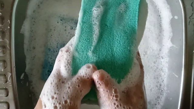 ASMR Bubble Bath #soapsuds #spongesqueeze/жидкое мыло +шипучка для ванны #губка #асмр #asmr