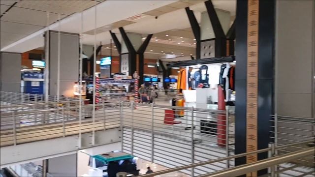 ??Exploring Africa's Biggest Airport - O.R. Tambo International, Johannesburg✔