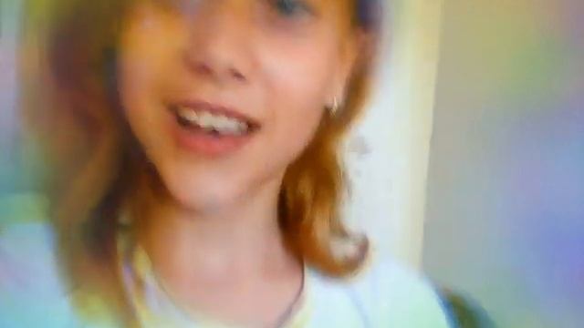 Сижу перед камерой//