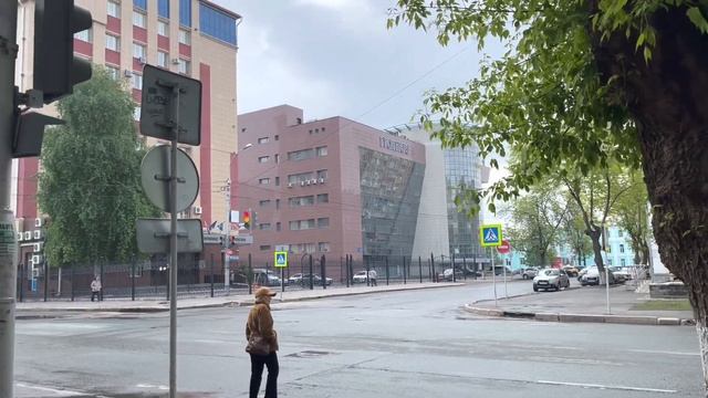 Уфа, улица Чернышевского, перекресток с улицей Гоголя, май 2023 смотреть онлайн