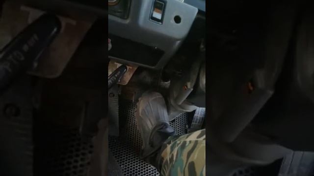 Запуск дизеля в -26 Hino Ranger смотреть онлайн